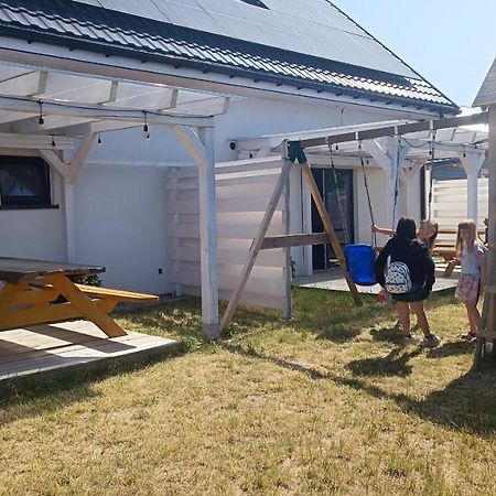 Lazurowe Apartamenty Niechorze Exteriör bild